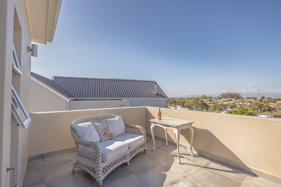 4 Bedroom Property for Sale in Aurora Western Cape